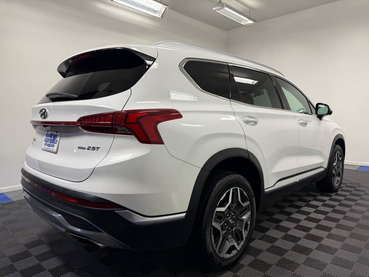 Used 2023 Hyundai Santa Fe Limited AWD/4WD image 13