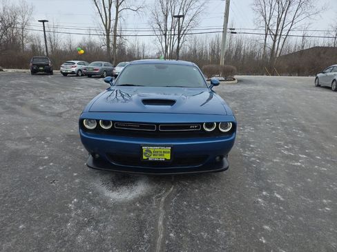 Used 2021 Dodge Challenger GT image 2