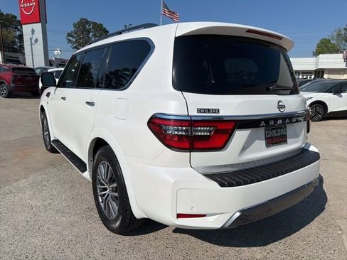 Used 2022 Nissan Armada SL w/ Captain's Chairs Package image 8