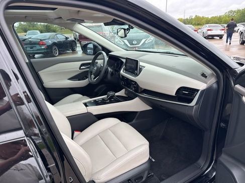 Used 2023 Nissan Rogue SL FWD image 19