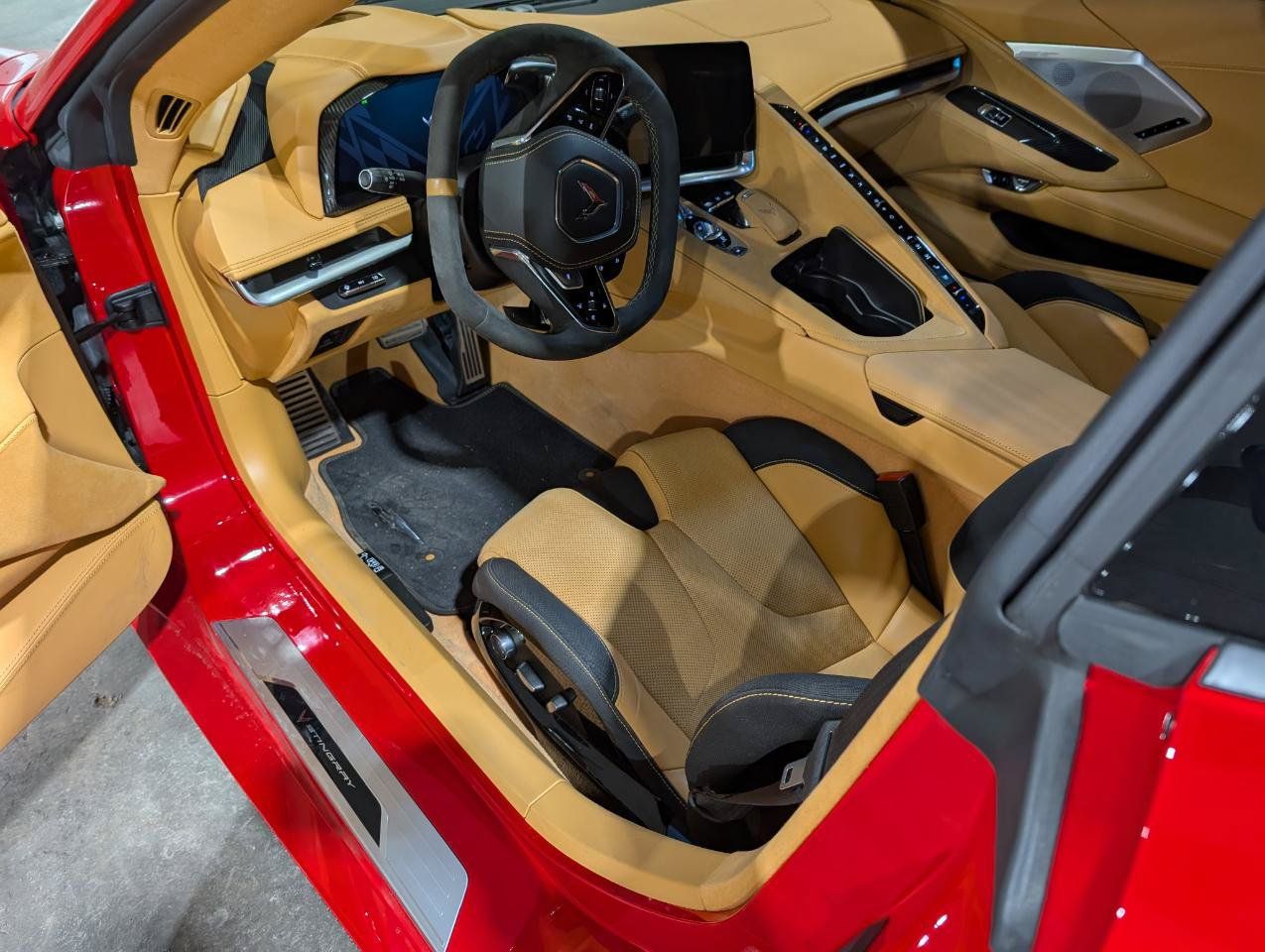 Used 2022 Chevrolet Corvette Stingray Premium Cpe w/ Z51 Performance Package RWD image 5