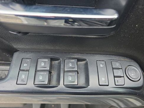 Used 2014 Chevrolet Silverado 1500 LTZ Z71 AWD/4WD image 21