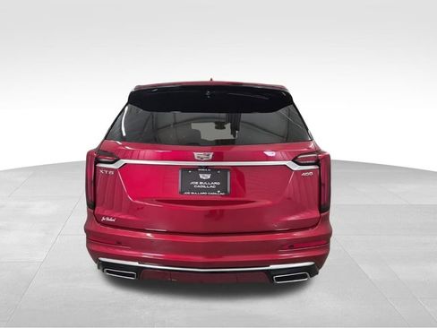 Certified 2025 Cadillac XT6 Premium Luxury image 7