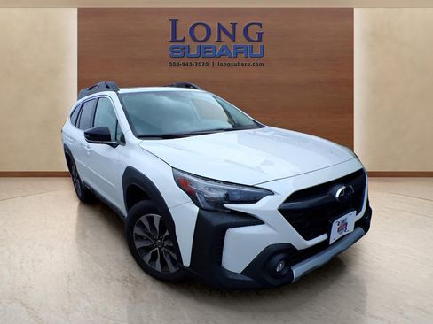 Used 2025 Subaru Outback Limited AWD/4WD image 4