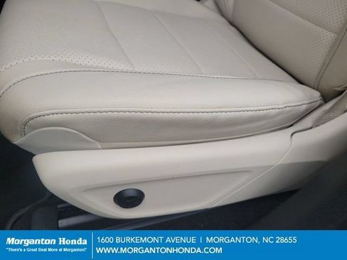 Used 2024 Mercedes-Benz GLE 350 4MATIC image 18