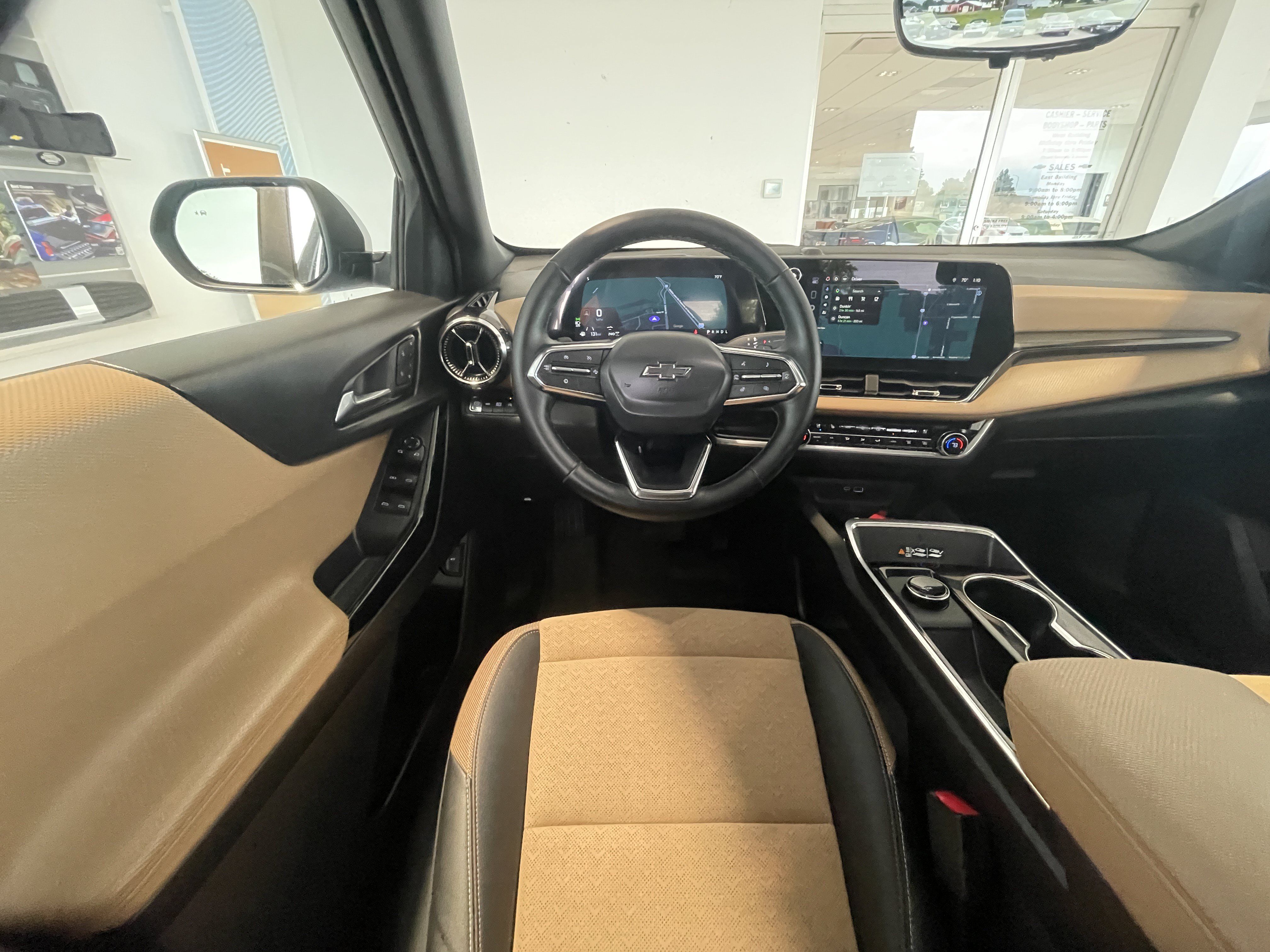 Used 2026 Chevrolet Equinox ACTIV w/ Convenience Package III AWD/4WD image 3