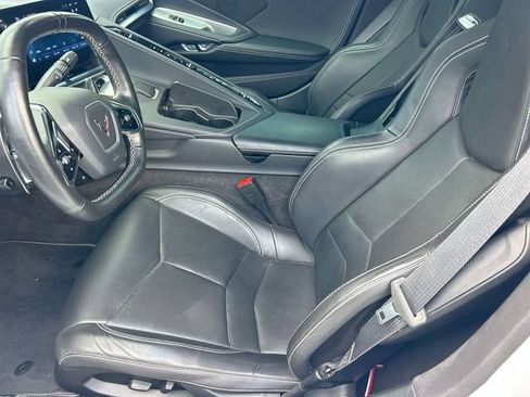 Used 2024 Chevrolet Corvette Stingray Convertible w/ 1LT RWD image 17