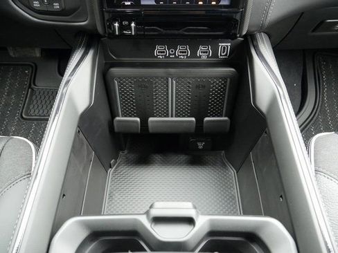 New 2026 RAM 3500 Limited AWD/4WD image 27
