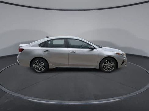 Used 2023 Kia Forte GT-Line FWD image 9