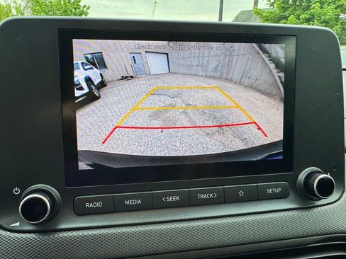 Certified 2023 Hyundai Kona SEL AWD/4WD image 28