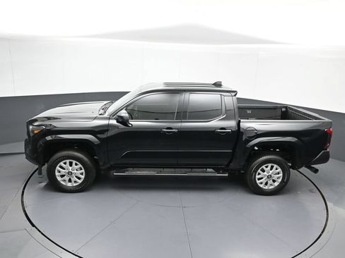 Used 2025 Toyota Tacoma SR RWD image 40