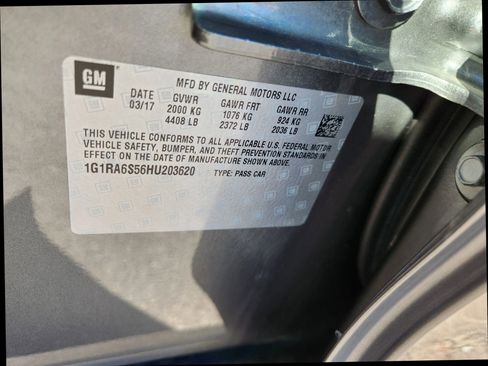 Used 2017 Chevrolet Volt LT w/ Comfort Package image 35