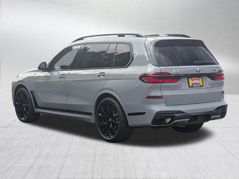 Used 2024 BMW X7 xDrive40i w/ Executive Package AWD/4WD image 5