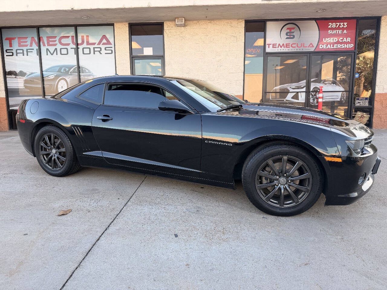 Used 2015 Chevrolet Camaro LS RWD image 6