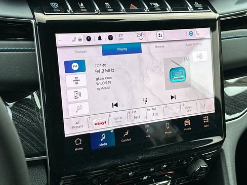 New 2023 Jeep Grand Cherokee Trailhawk w/ Advanced Protech Group II AWD/4WD image 17