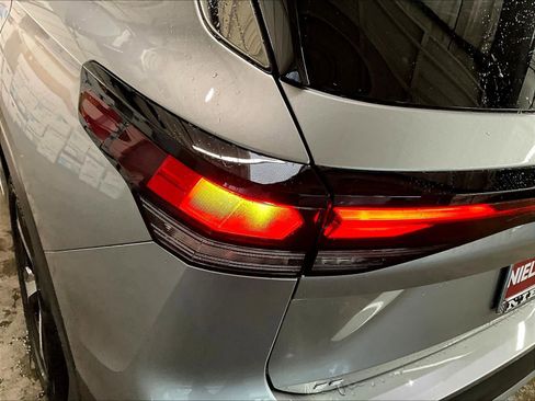 New 2026 Volkswagen Tiguan SE image 25