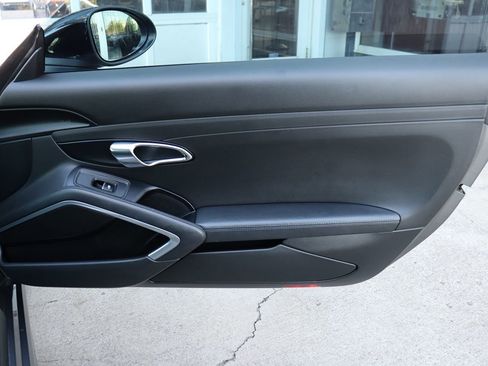 Used 2017 Porsche 718 Cayman image 33