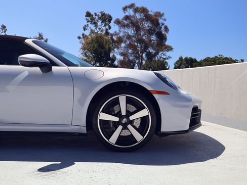 Certified 2025 Porsche 911 Carrera RWD image 12