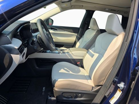 New 2026 INFINITI QX60 Luxe w/ Cargo Package AWD/4WD image 12