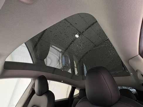 Used 2021 Tesla Model Y 2WD image 38