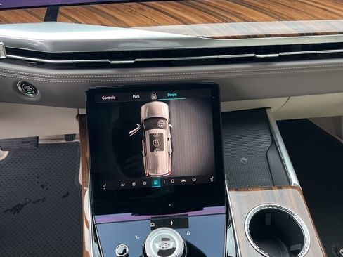 New 2025 Cadillac Escalade Premium Luxury Platinum image 9