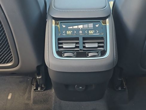 New 2026 Volvo XC90 B6 Plus w/ Protection Package AWD/4WD image 25