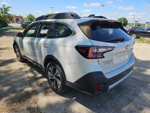 Used 2022 Subaru Outback Limited AWD/4WD image 4