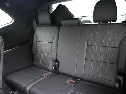 Used 2025 Buick Enclave Avenir w/ Trailering Package, 5000 lbs. FWD image 16
