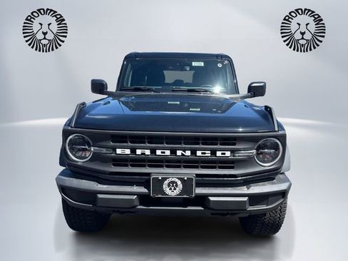 New 2025 Ford Bronco 4-Door w/ Sasquatch Package AWD/4WD image 2