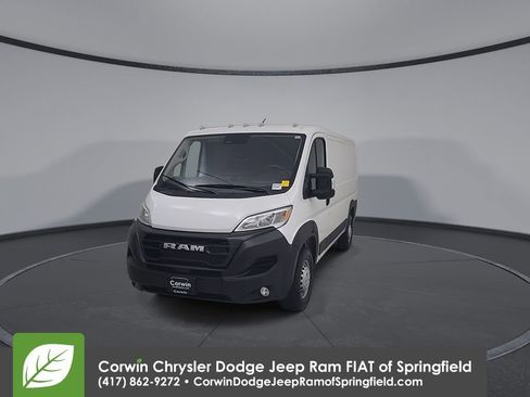 Used 2025 RAM ProMaster 2500 w/ Convenience Group FWD image 7