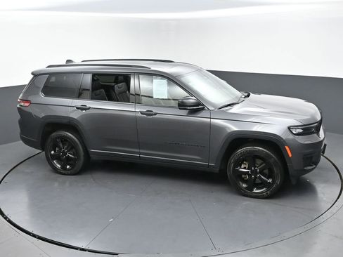 Used 2023 Jeep Grand Cherokee L Laredo AWD/4WD image 46