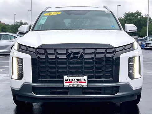 Used 2023 Hyundai Palisade Limited AWD/4WD image 3