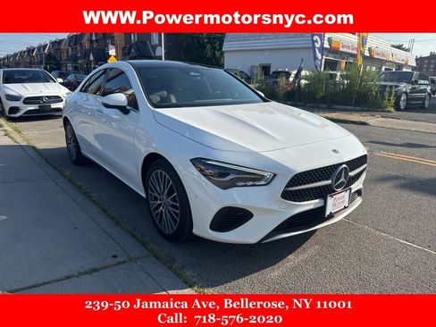Used 2024 Mercedes-Benz CLA 250 4MATIC w/ Exclusive Package image 7