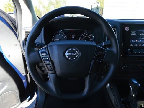 Used 2023 Nissan Frontier SV image 15