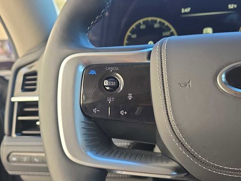 Certified 2025 INFINITI QX80 Sensory image 19