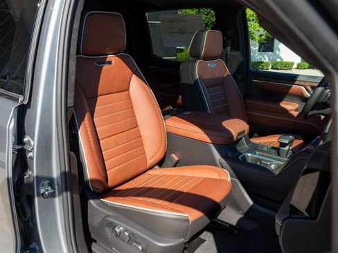 New 2026 GMC Sierra 1500 Denali Ultimate image 9