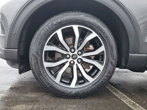 Used 2020 Ford Explorer ST w/ Premium Technology Package image 29