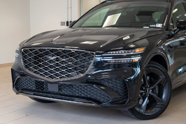 Used 2026 Genesis GV70 2.5T Sport Prestige AWD/4WD image 2