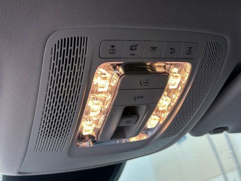 Used 2023 Mercedes-Benz GLE 450 4MATIC w/ AMG Line Exterior image 52