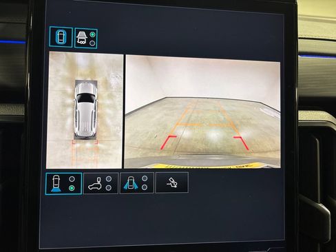 New 2026 GMC Acadia AT4 w/ LPO, Floor Liner Package image 40