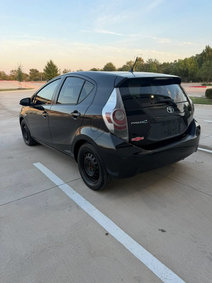 Used 2013 Toyota Prius C Two FWD image 3