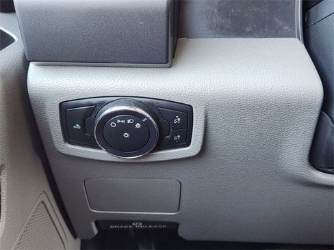 Used 2022 Ford F250 XLT w/ FX4 Off-Road Package image 22