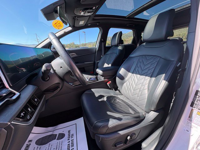 Used 2024 Kia Sportage X-Line w/ X-Line Premium Package AWD/4WD image 25