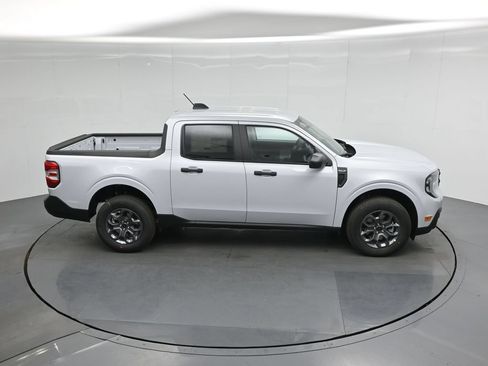 New 2026 Ford Maverick XLT FWD image 32
