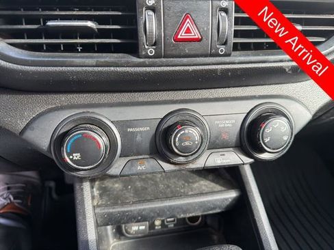 Used 2021 Kia Forte LXS image 19