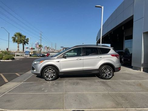 Used 2015 Ford Escape SE w/ Equipment Group 201A image 5