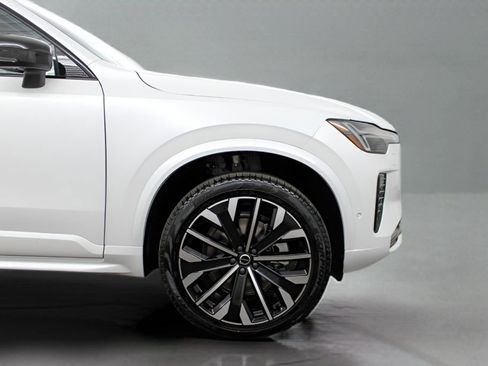 New 2026 Volvo XC90 B6 Ultra w/ Protection Package Premier image 34