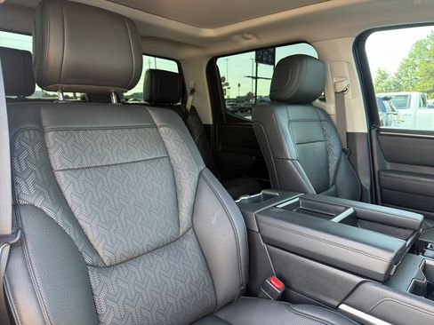Used 2022 Toyota Tundra Limited AWD/4WD image 25