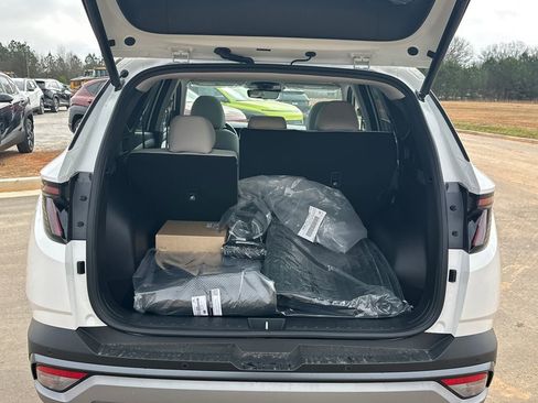 New 2026 Hyundai Tucson Limited image 18