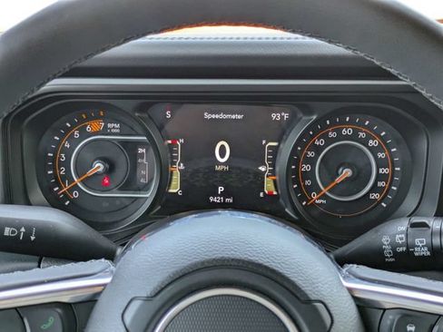 New 2025 Jeep Wrangler Unlimited Sahara w/ Safety Group AWD/4WD image 28